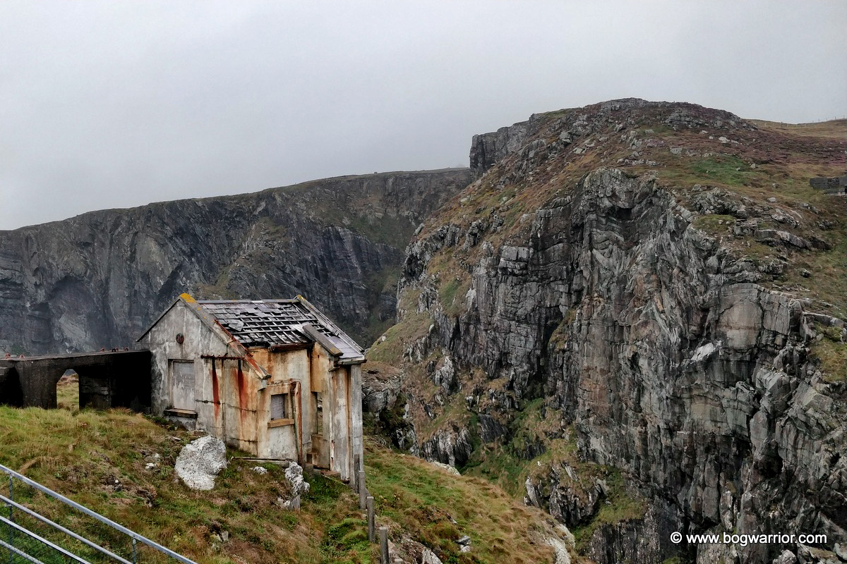mizen_hut