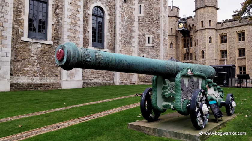 Bronze 25 Pounder Cannon