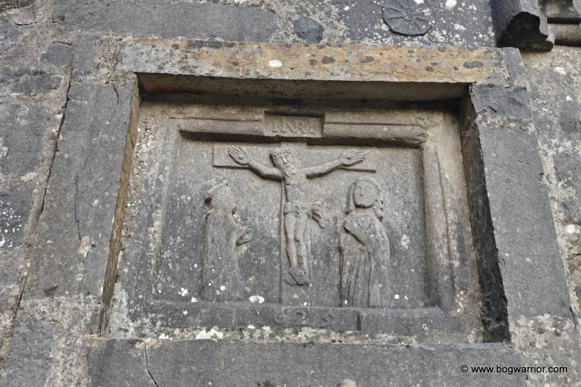 1625 crucifixion plaque
